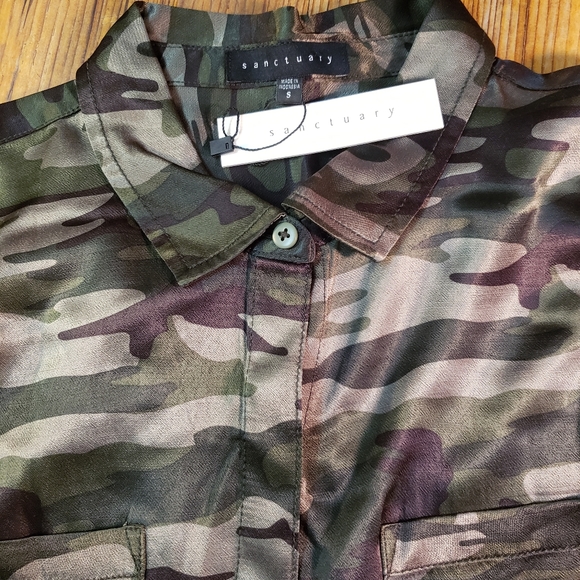 sanctuary shirt S camo silky button nwt classic cool. - Picture 3 of 7
